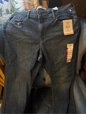 Levi's Women's Mid Rise Bootcut Jeans in Dark Blue Denim